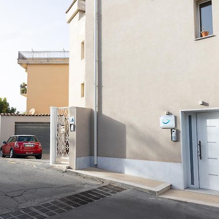 Perla Sul Mare Apartments Giardini-Naxos Exterior foto