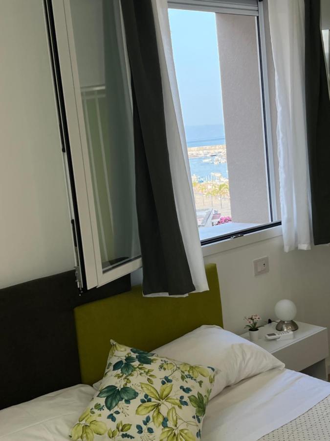 Perla Sul Mare Apartments Giardini-Naxos Exterior foto